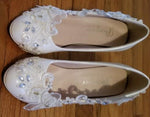 Jhengren White Flower Pumps